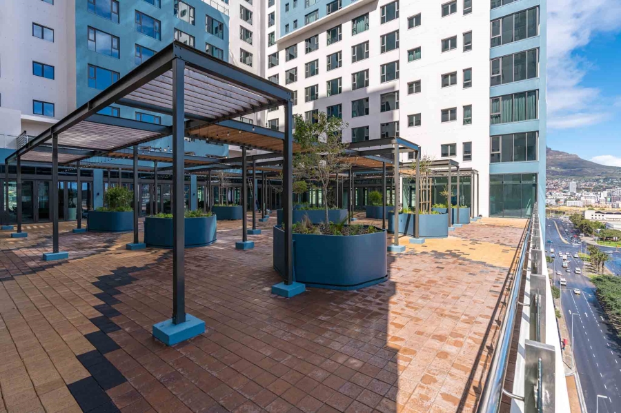 1 Bedroom Property for Sale in Foreshore Western Cape